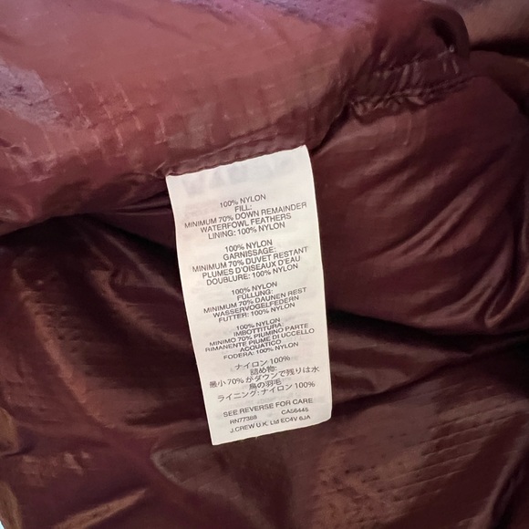 NWOT J.CREW Women’s Puffer Vest in Maroon/Copper - Picture 8 of 8